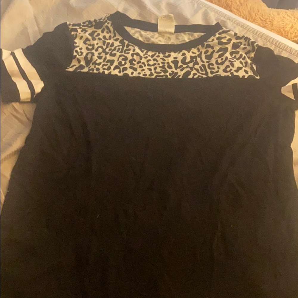 Pink by VS t-shirt